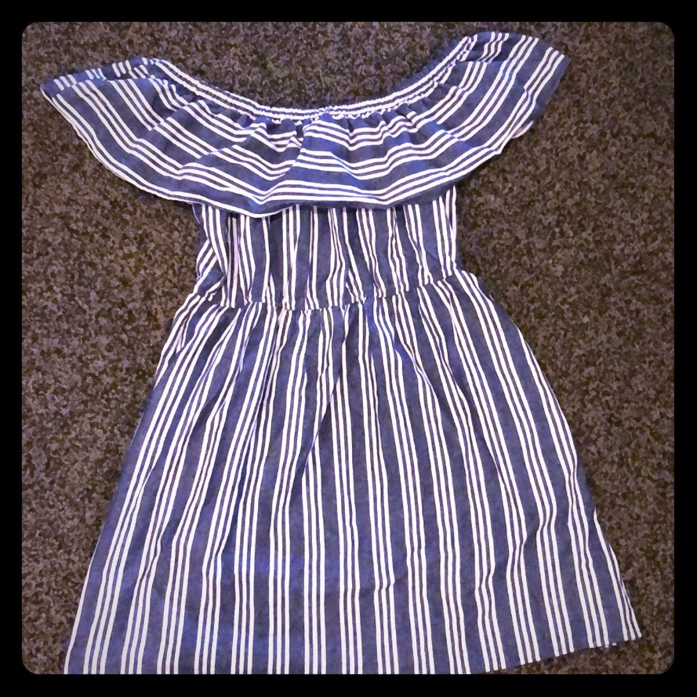 Off the shoulder sundress